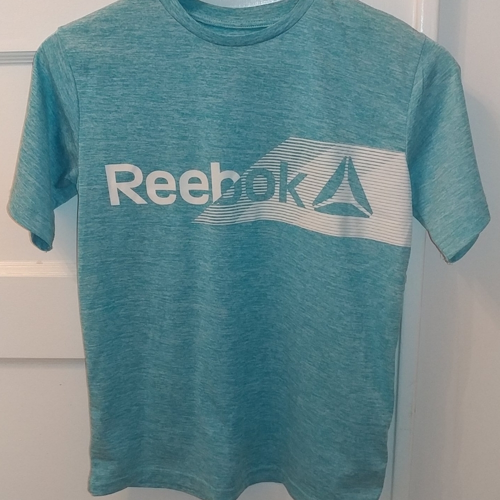 Reebok tech performance boys t-shirt. Size 10